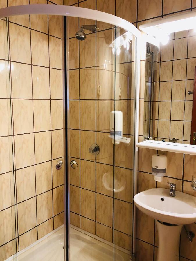 סיגישוארה Hotel Poenita מראה חיצוני תמונה